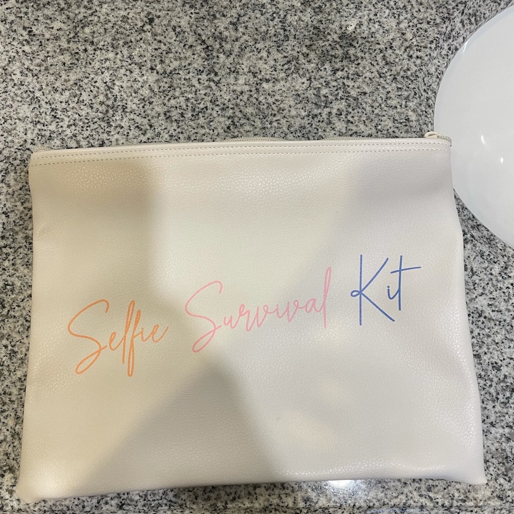 Rodan and Fields makeup case
